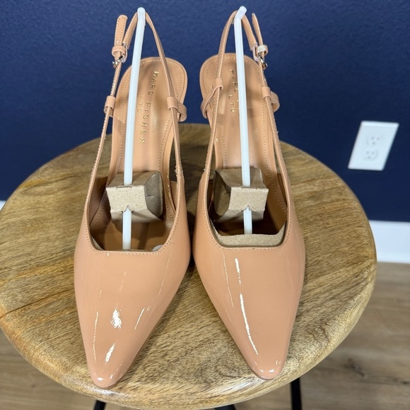 Marc Fisher NWT Nude Patent Torry Slingback Pumps, Size 9.5 - Picture 8 of 12